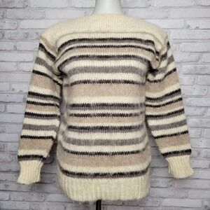 Vintage 1970s Womens Icelandic wool sweater sz S/M striped boat neck chunky knit